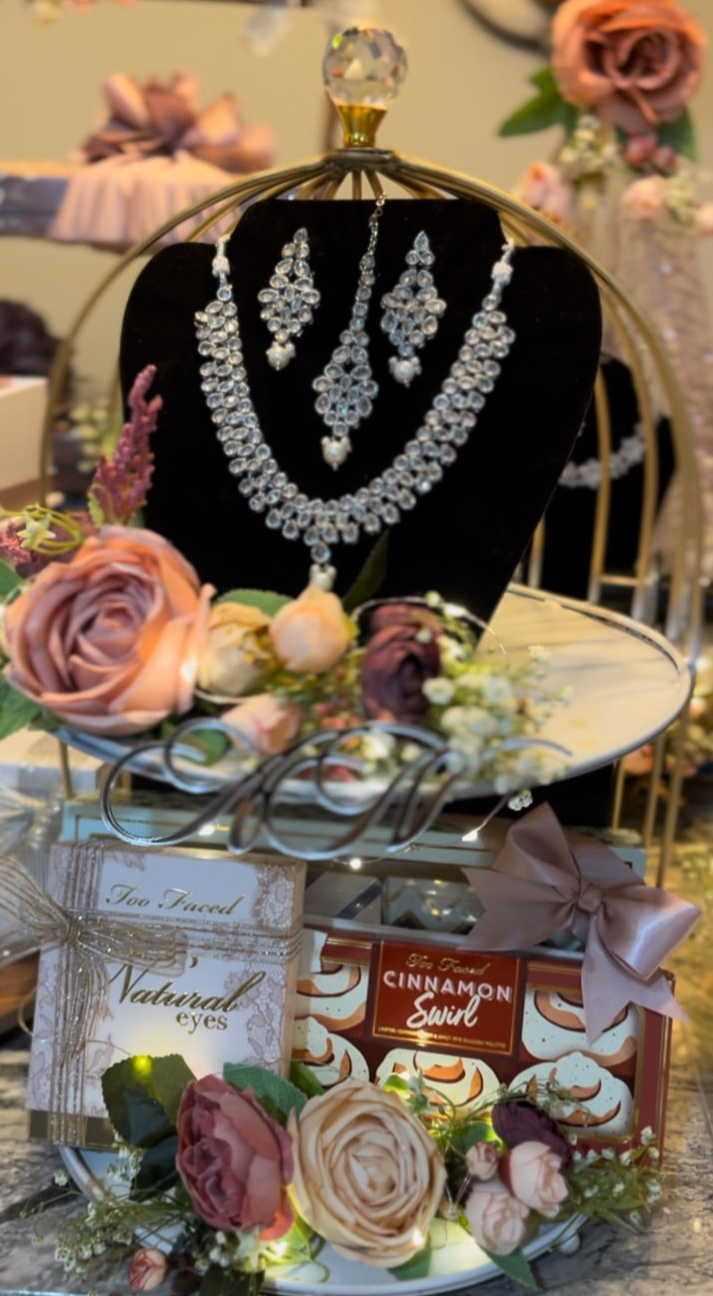 Metal Double tier Jewelry and Makeup