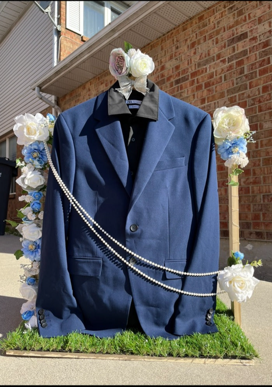 Men’s Hanging Outfit