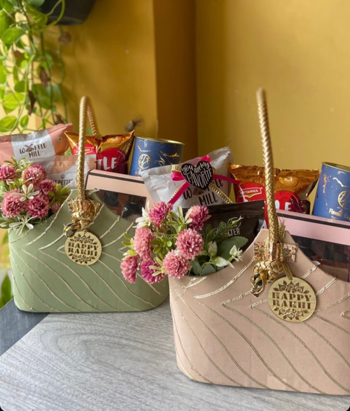 Pyaare Bhai & Bhabhi Hamper