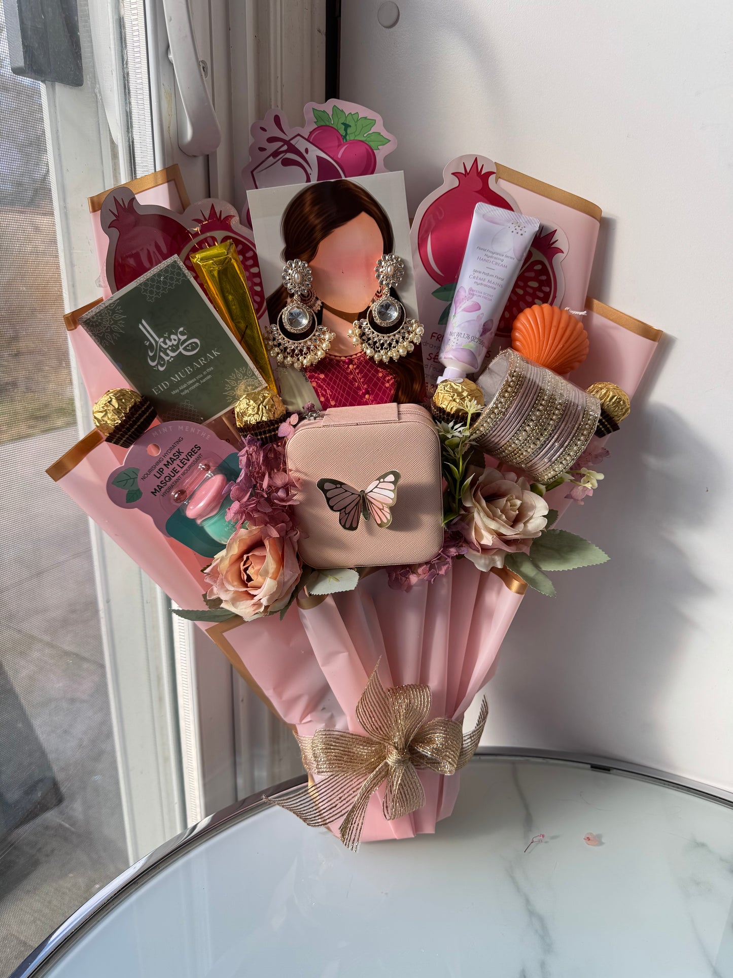 Glow bouquet( Big) / Noor Glow Bouquet(Small)